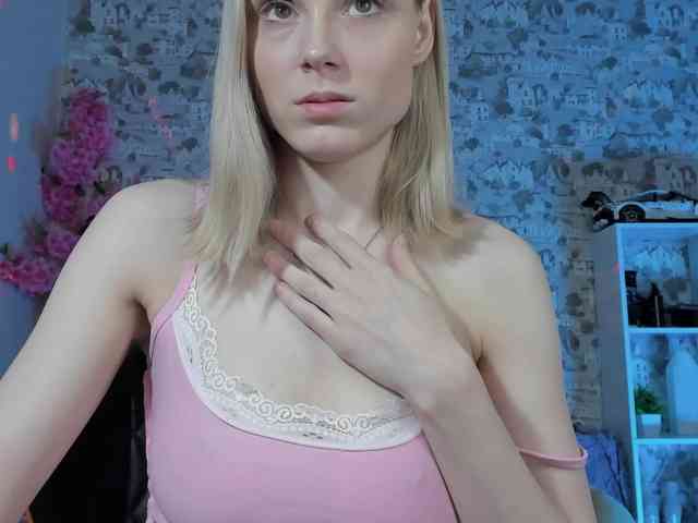 GinaGinaLove webcam
