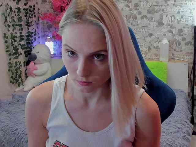 GinaGinaLove webcam