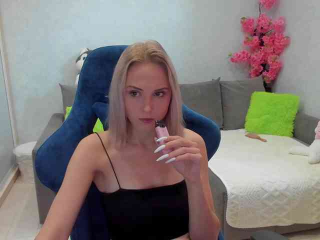 GinaGinaLove webcam
