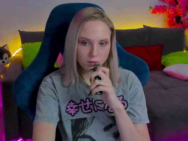 GinaGinaLove webcam