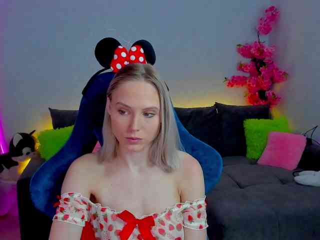 GinaGinaLove webcam