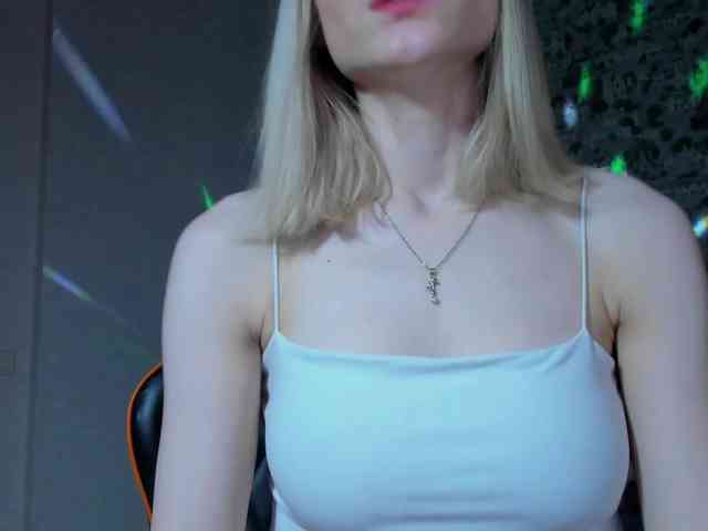 GinaGinaLove webcam