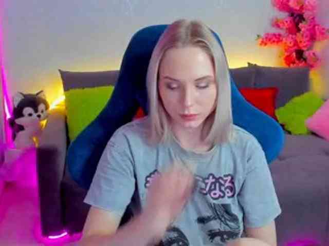 GinaGinaLove webcam