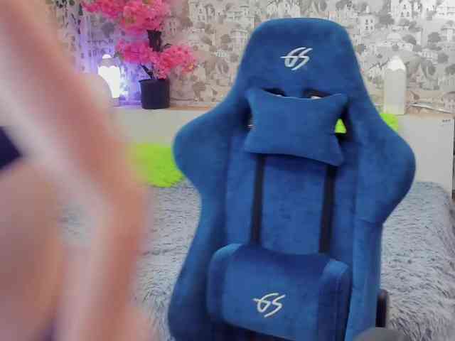 GinaGinaLove webcam