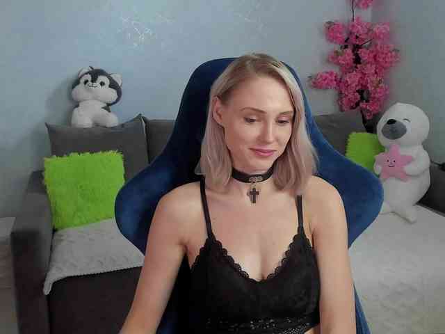 GinaGinaLove webcam