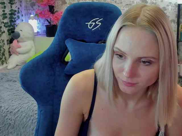 GinaGinaLove Live Webcam on BongaCams