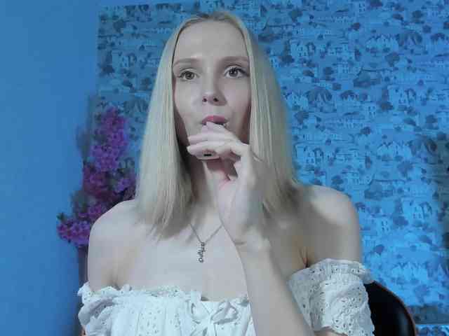 GinaGinaLove webcam