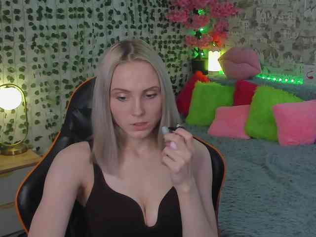 GinaGinaLove webcam
