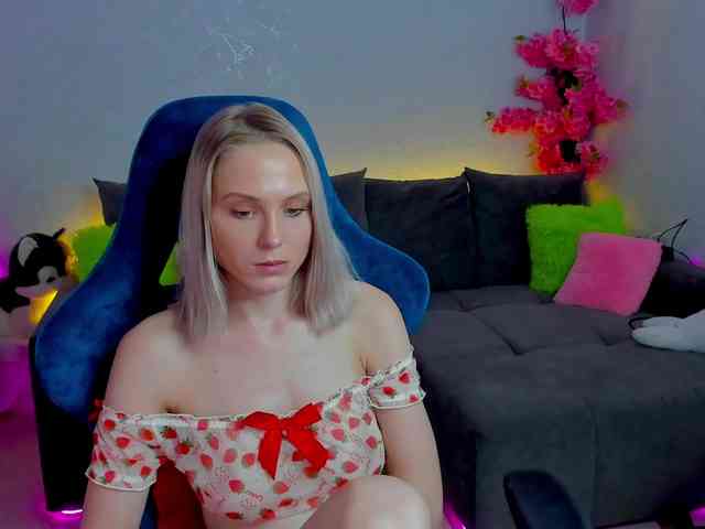 GinaGinaLove webcam