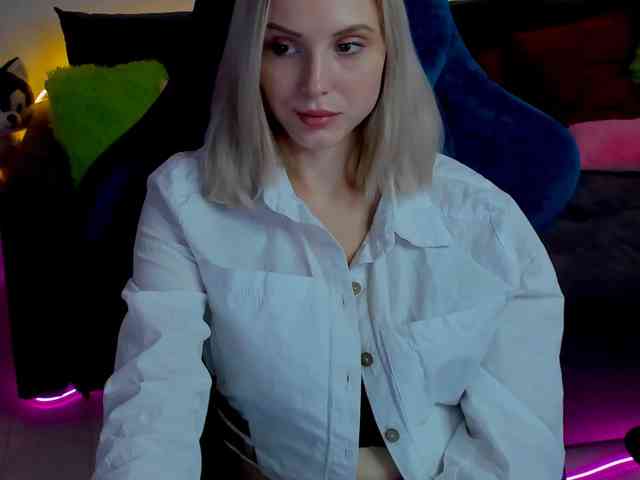 GinaGinaLove webcam