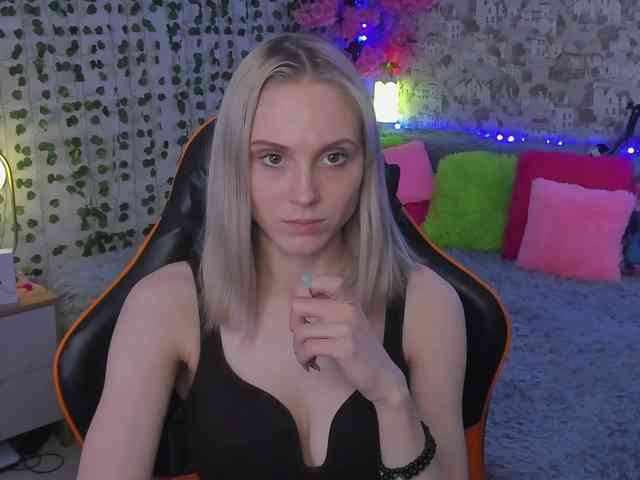 GinaGinaLove webcam