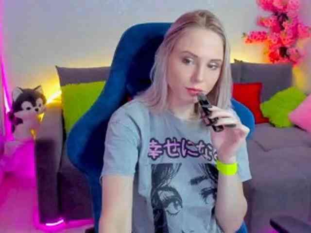 GinaGinaLove webcam