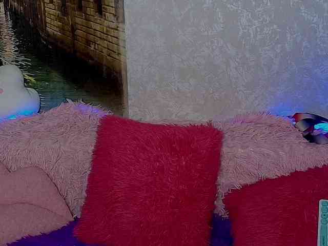 GinaGinaLove webcam