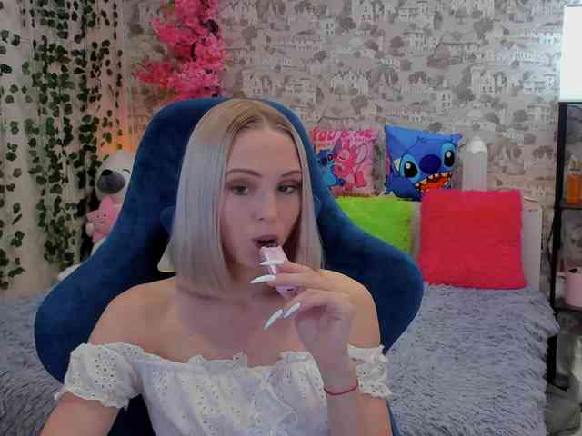 GinaGinaLove webcam