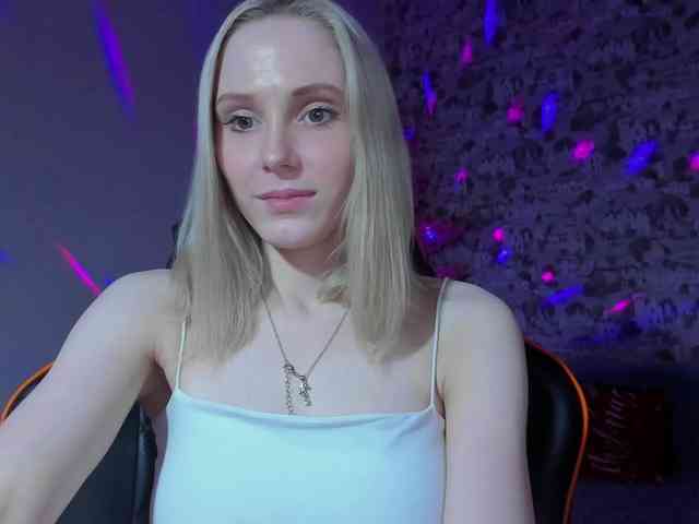 GinaGinaLove webcam