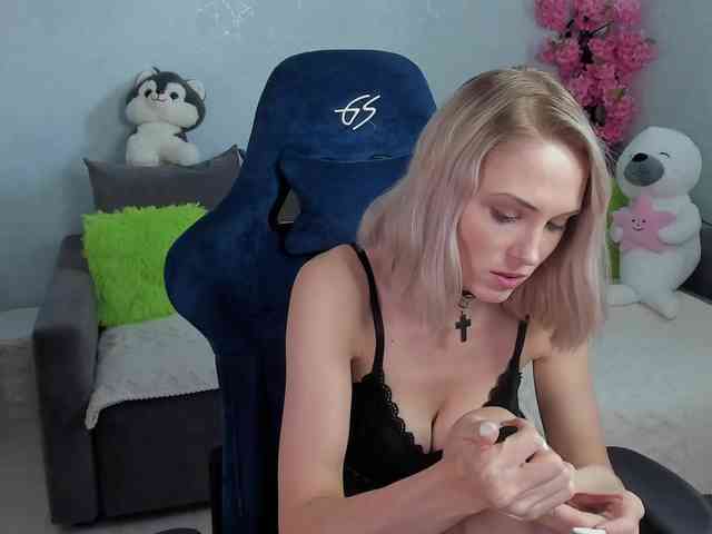 GinaGinaLove webcam