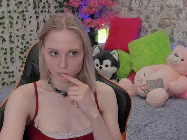 ginaginalove's live room