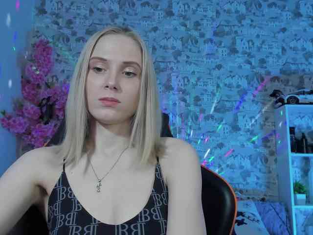 GinaGinaLove webcam