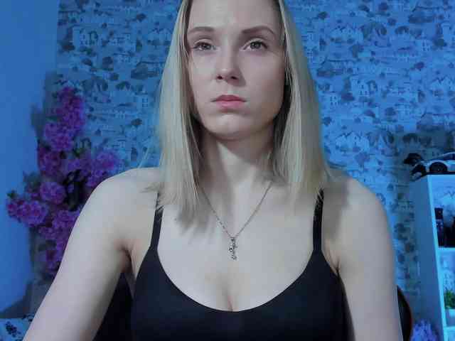 Модель: GinaGinaLove