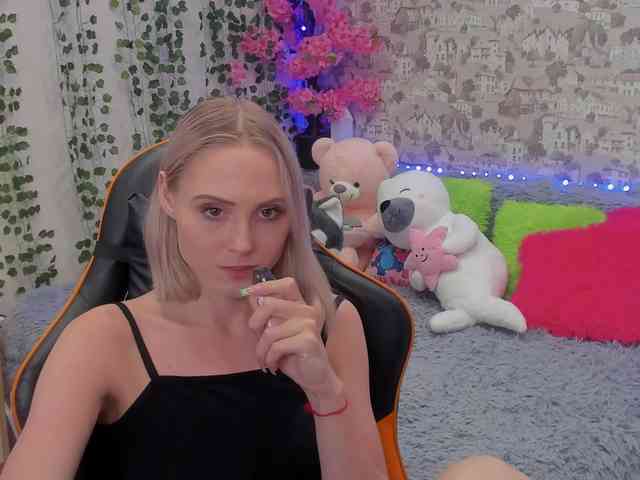 GinaGinaLove webcam