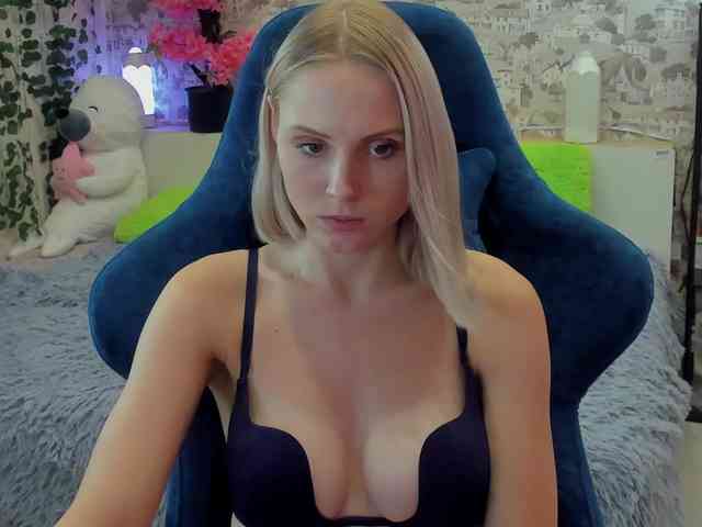 GinaGinaLove webcam