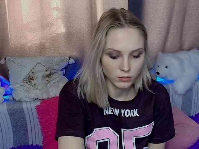 GinaGinaLove webcam
