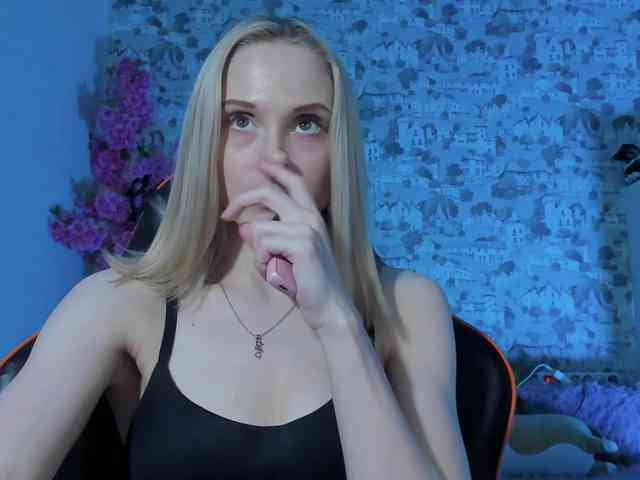 GinaGinaLove webcam