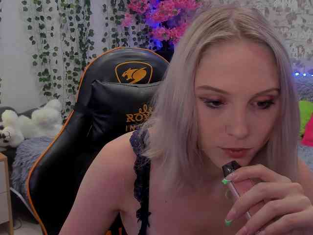 GinaGinaLove webcam