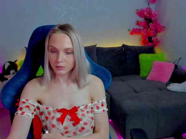 GinaGinaLove webcam