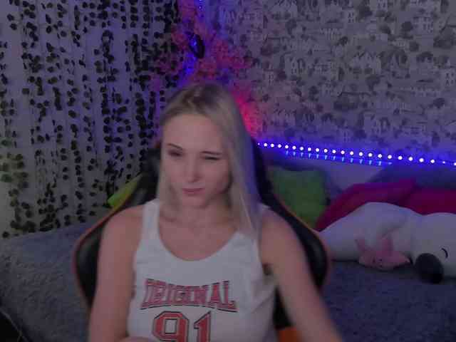 GinaGinaLove webcam