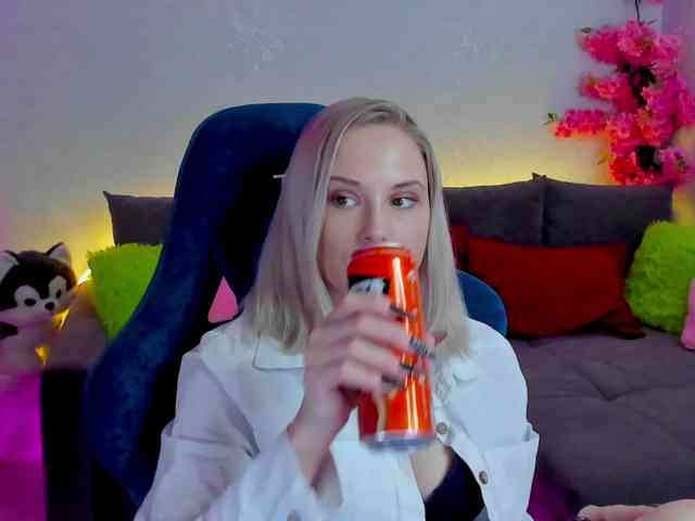 GinaGinaLove webcam