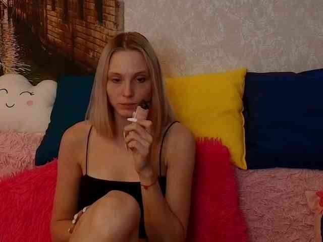 GinaGinaLove webcam
