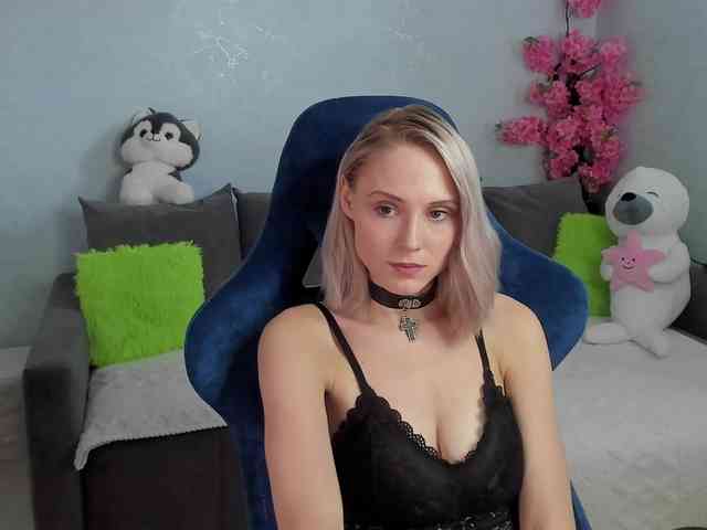 GinaGinaLove webcam