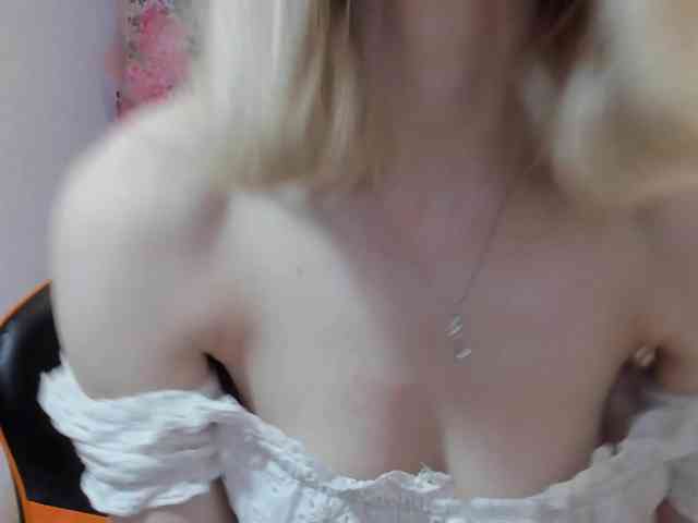 GinaGinaLove webcam