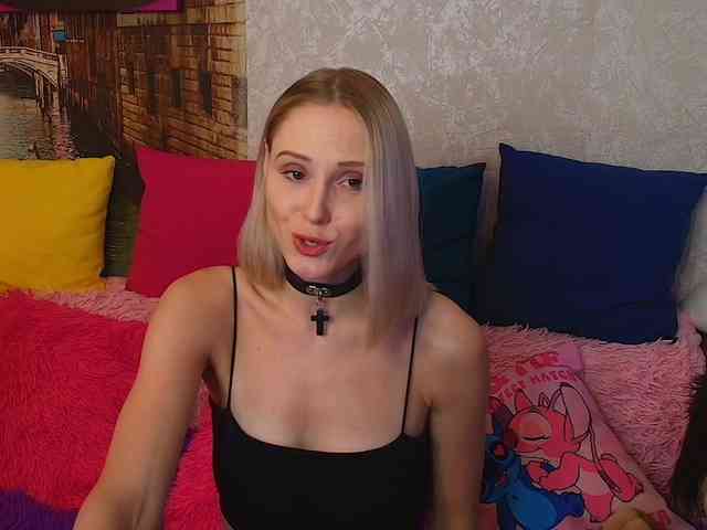 GinaGinaLove webcam