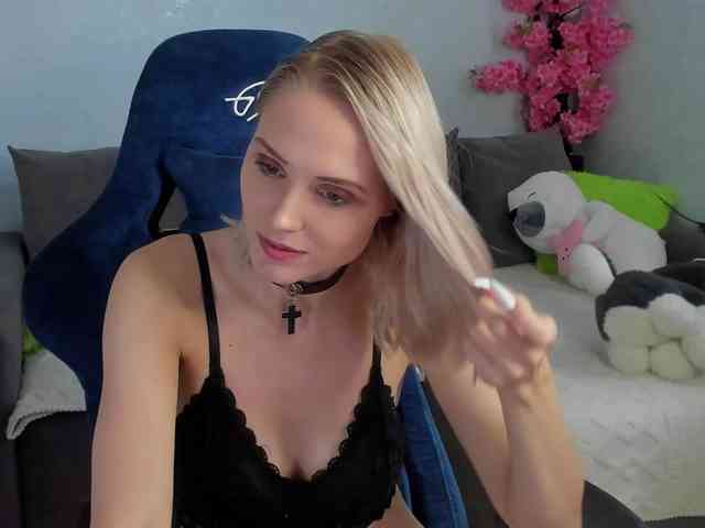 GinaGinaLove webcam
