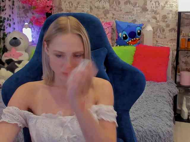 GinaGinaLove webcam