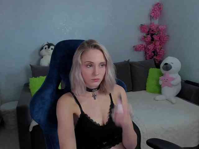 GinaGinaLove webcam
