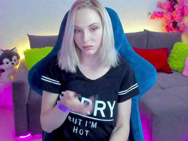 GinaGinaLove webcam