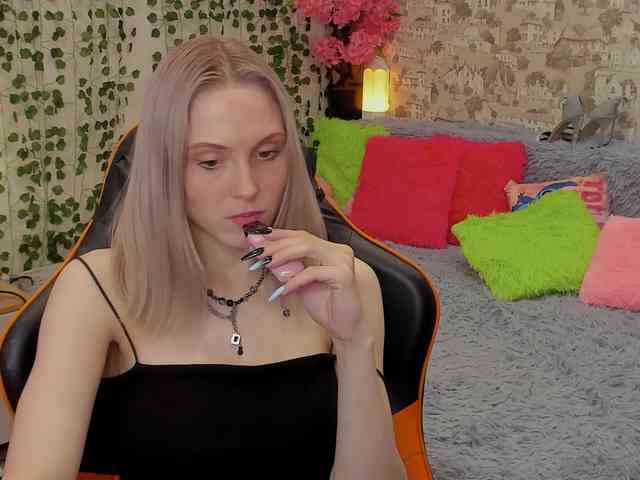 GinaGinaLove webcam