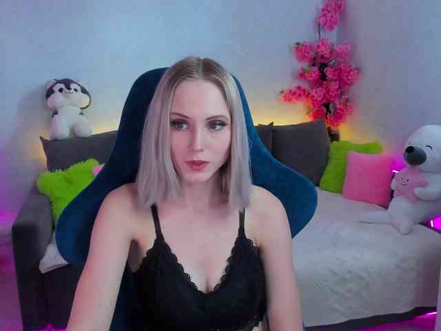 GinaGinaLove webcam