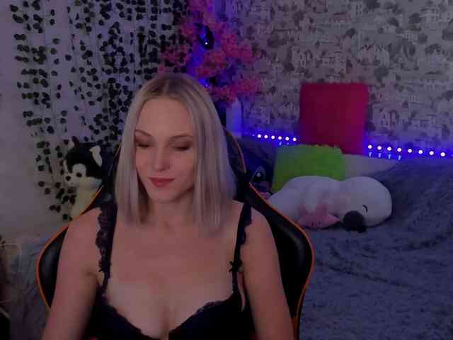 GinaGinaLove webcam