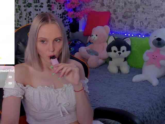 GinaGinaLove webcam