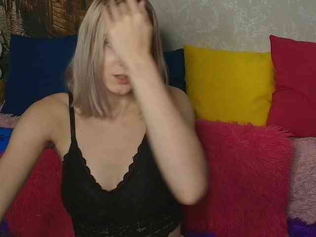 GinaGinaLove webcam