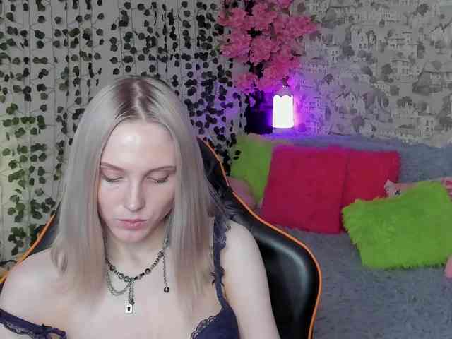 GinaGinaLove webcam
