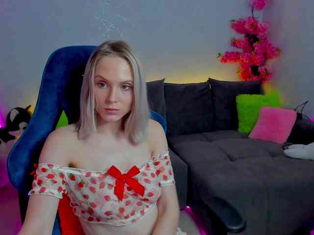GinaGinaLove webcam