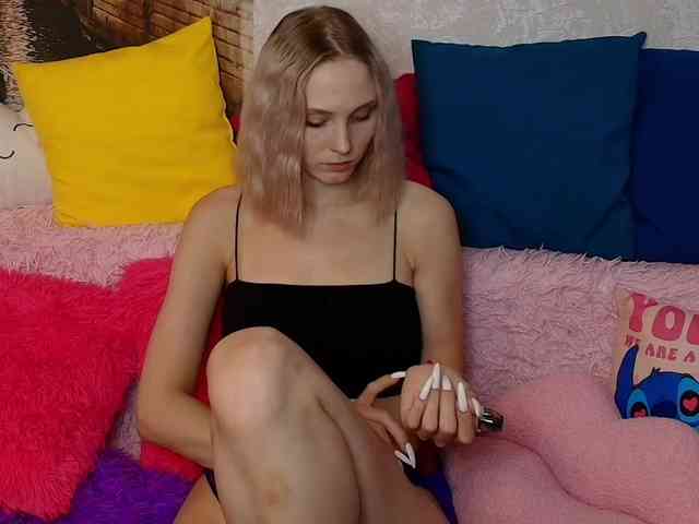 ginaginalove's live room