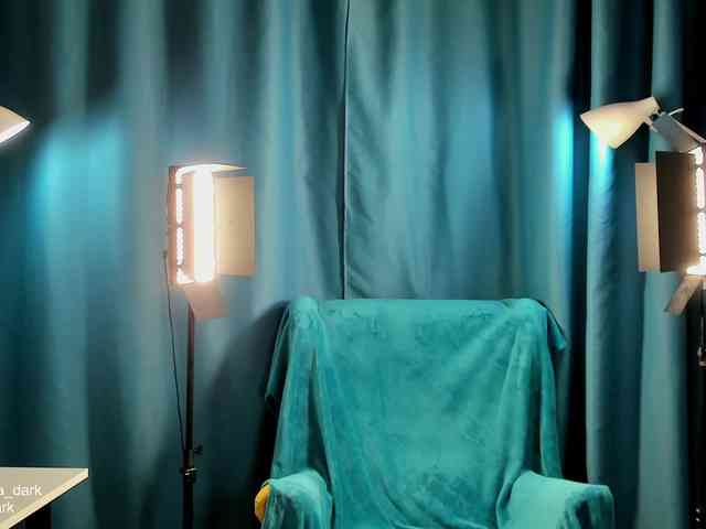 aliska-dark Live Webcam on BongaCams