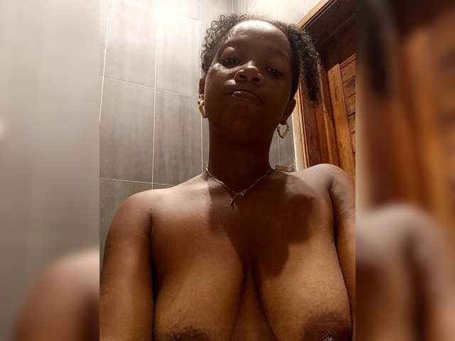 Canci-8 Live Cam on BongaCams