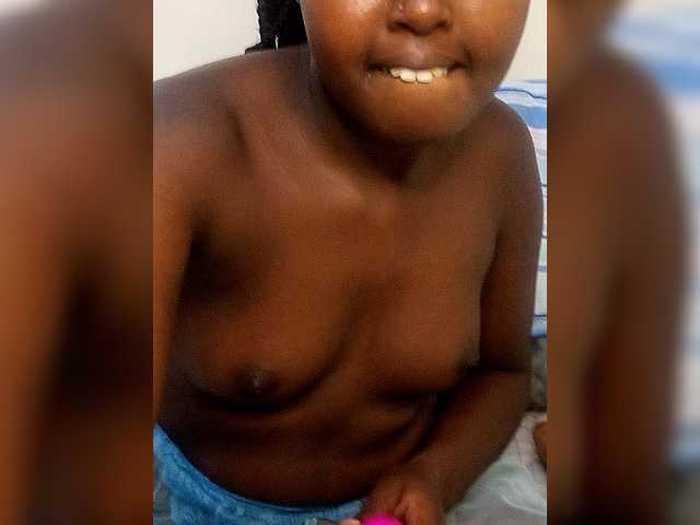 Innocent-Slut's BongaCams show and profile